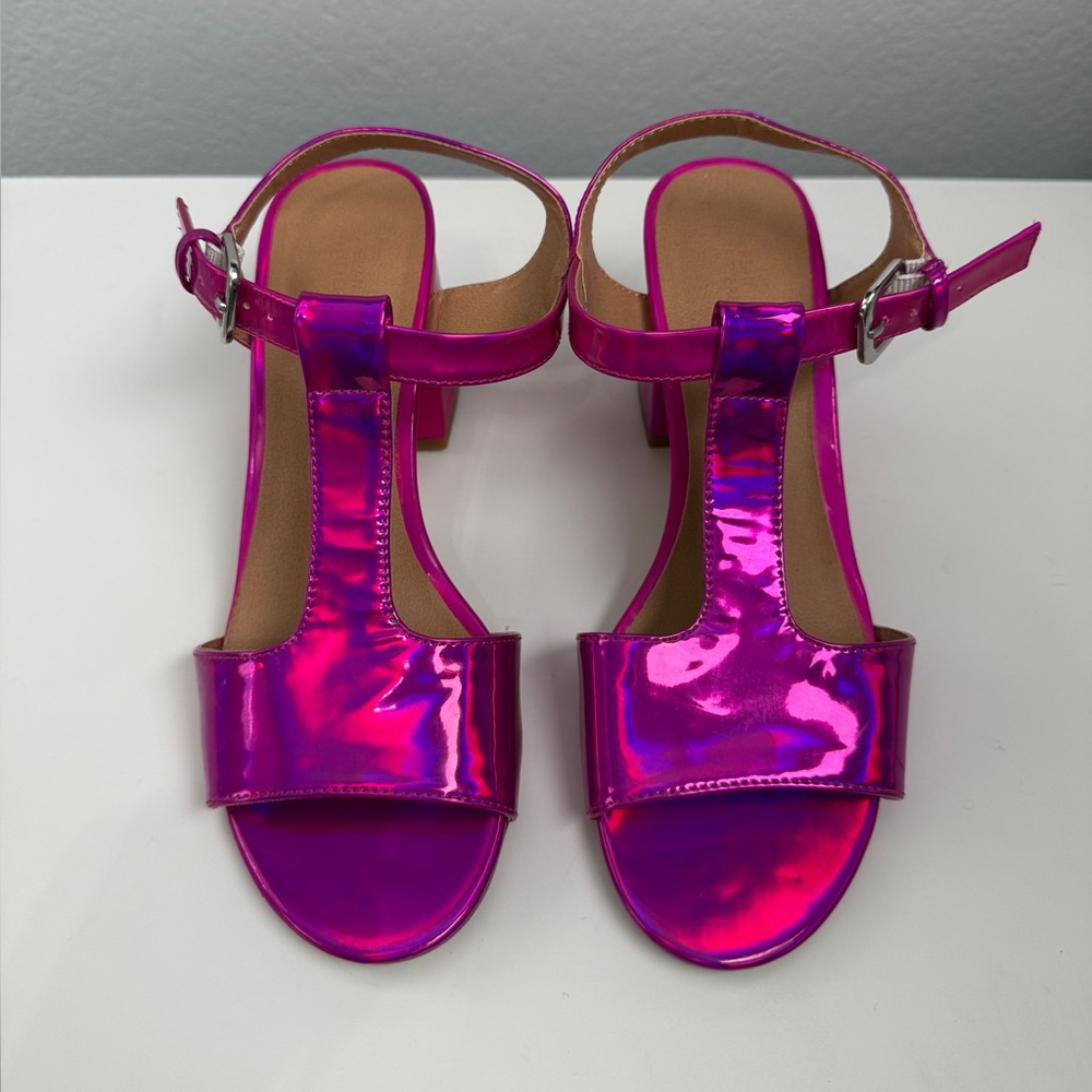 Urban Outfitters Fuchsia Metallic Heels
